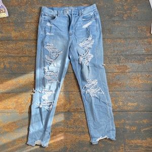 American Eagle Distressed Mom Jean